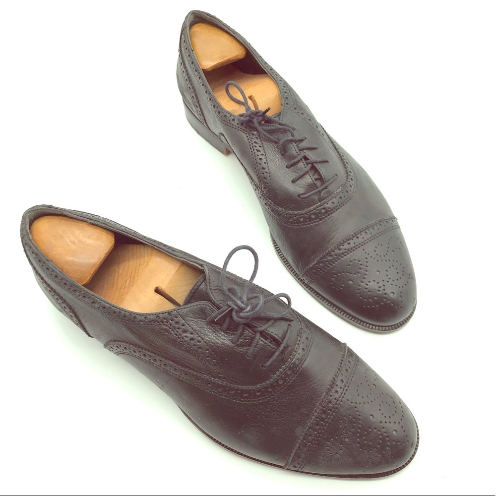 Johnston & Murphy size 10.5 M black leather shoes